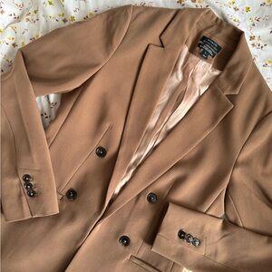 RW&CO Two Buttoned Fitted Blazer